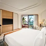 Xo Cape Arnna Hotel