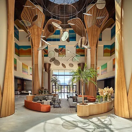 Xo Cape Arnna Hotel