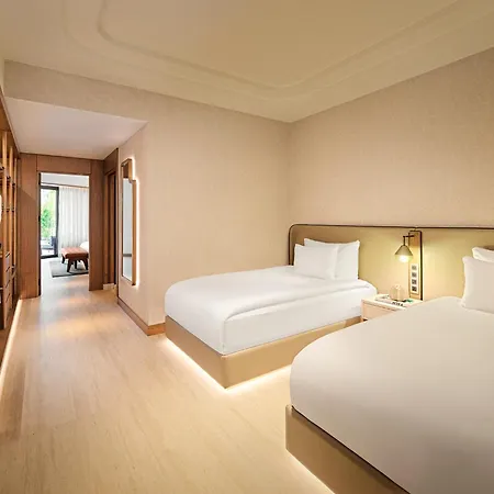 Xo Cape Arnna Hotel